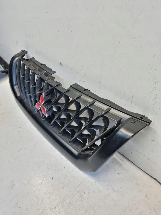 Framstötfångargrill Mitsubishi Pajero 2 II SPORT image 2