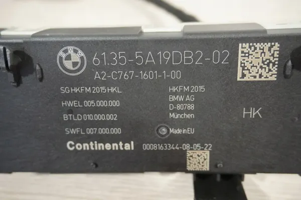 Module d'actionneur coffre BMW OEM 7487636 5A19DB2 image 3