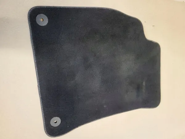 Tapete de veludo OEM 8K1863691B esquerda dianteira image 3
