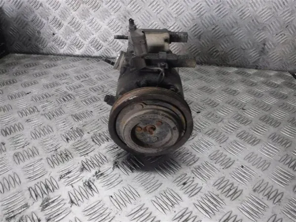 Compresseur A/C d'occasion OEM f500-de4aa-01 Hyundai Matrix image 2
