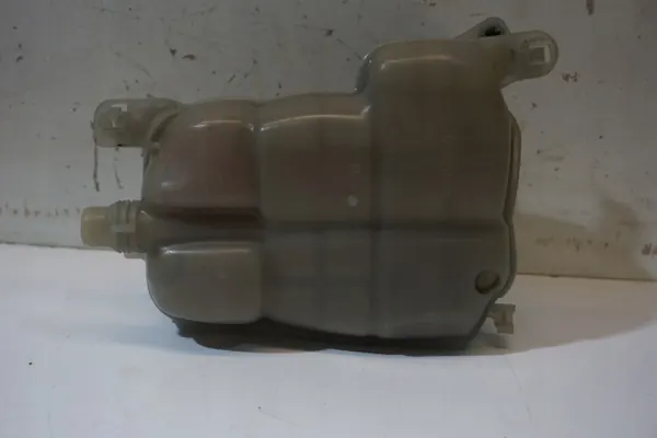 Niveaureservoir Mercedes A W177 CLA SB OEM A2475000049 image 6