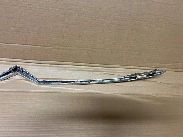 OEM 2001579 Moldura Cromada Parachoques Delantero Citroen C5 image 10