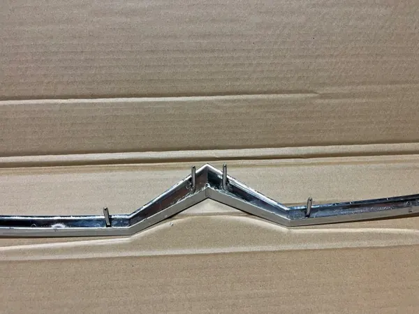 OEM 2001579 Moldura Cromada Parachoques Delantero Citroen C5 image 8