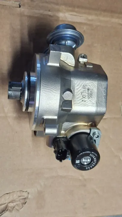 Hogedruk brandstofpomp OEM 94811031572 Porsche Cayenne image 5