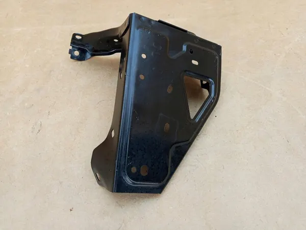 BMW X1 F48 2015- Acabamento Frontal Esquerdo Sob Lâmpada OEM 51647342501 image 5