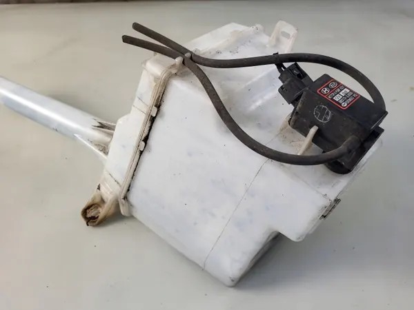 Spolarvätsketank OEM 98610-2P000 för Kia Sorento II image 7
