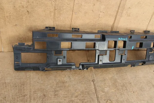 RENAULT KOLEOS II 2017 Suporte de Absorção de Para-choque Traseiro Central OEM image 2