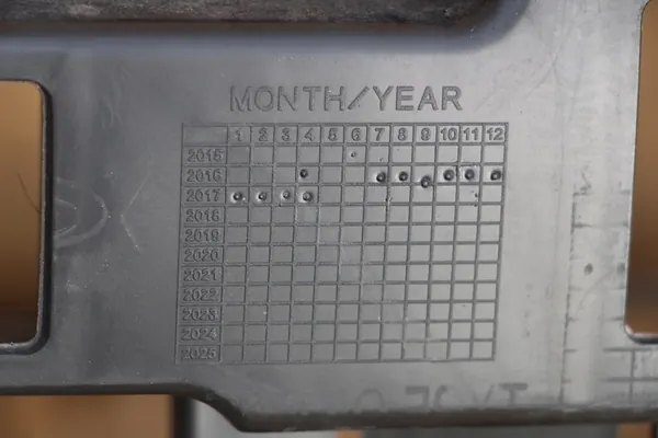 RENAULT KOLEOS II 2017 Suporte de Absorção de Para-choque Traseiro Central OEM image 5