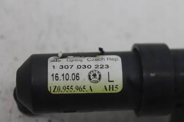 Koplampenreiniger 1Z0955965A Skoda Octavia II LF7T image 4