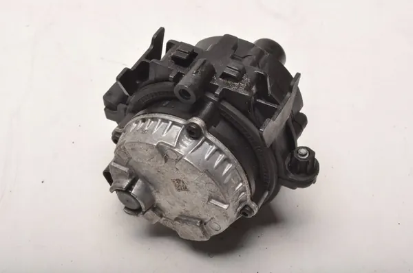 BMW Waterpomp OEM 8637953 voor F20 F30 F34 image 6