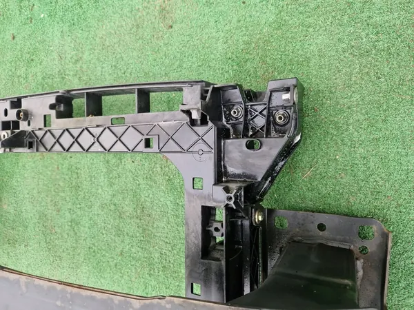 Para-choque dianteiro SKODA SUPERB 2015 3V0805588B image 4