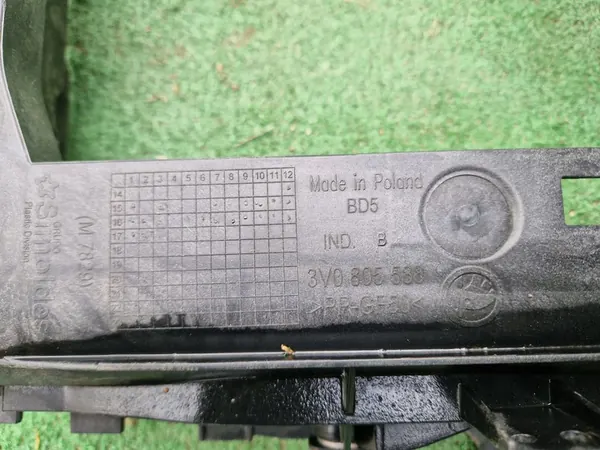 Para-choque dianteiro SKODA SUPERB 2015 3V0805588B image 9