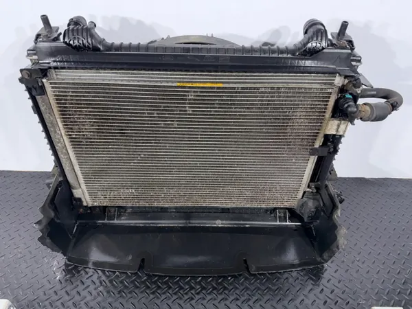 OEM PAS PRZEDNI framstötfångare Jaguar XF X260 image 7