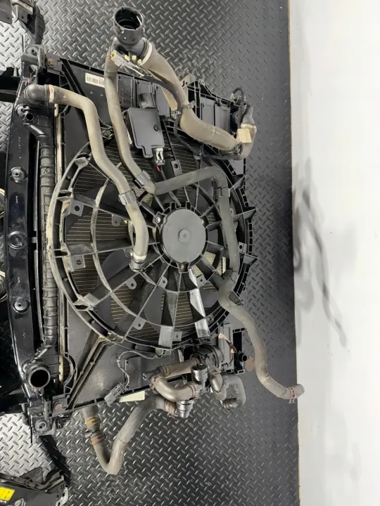 OEM PAS PRZEDNI framstötfångare Jaguar XF X260 image 9