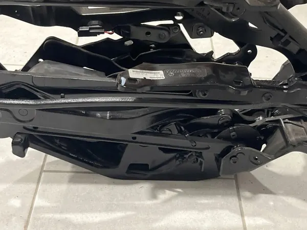Gebrauchtes Chevrolet Corvette C8 Cabrio-Verdeck OEM 90000119317 image 9