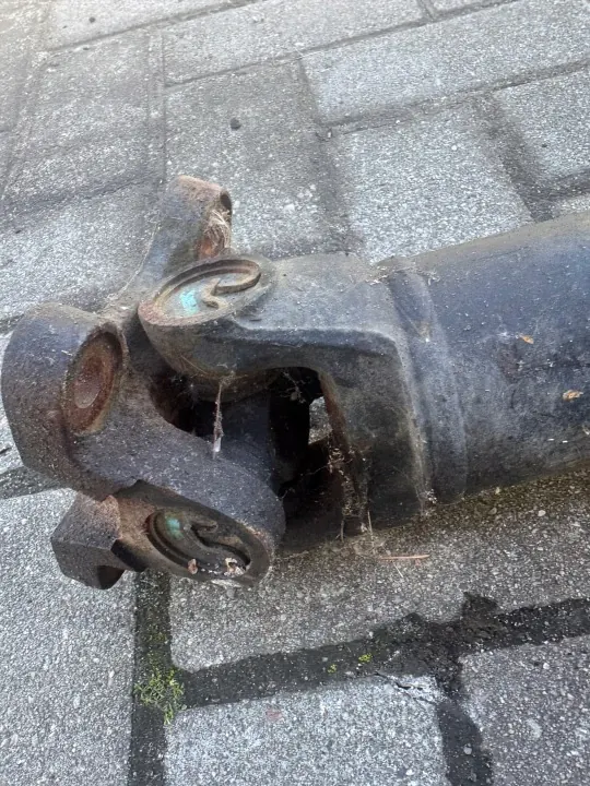 Ford Ranger Vetoakseli OEM 260905 - Käytetty image 3