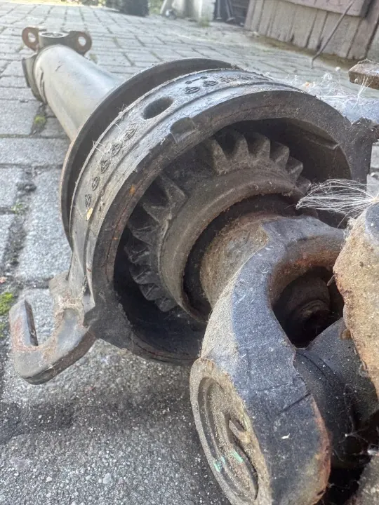 Ford Ranger Vetoakseli OEM 260905 - Käytetty image 7