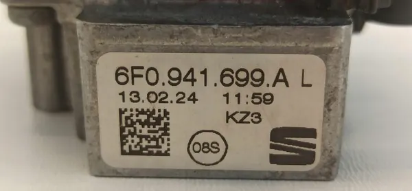 SEAT ARONA Halogenstrålkastare Vänster Fram OEM 6F0941699A image 3