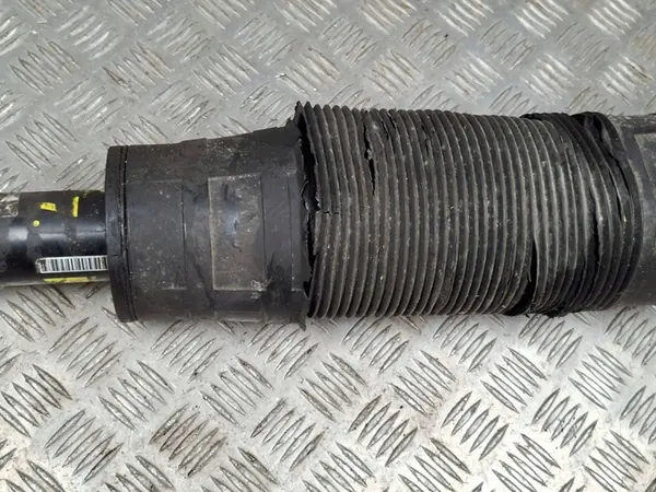 Framstötdämpare höger sida Mercedes-Benz CL C216 A2213208013 image 3