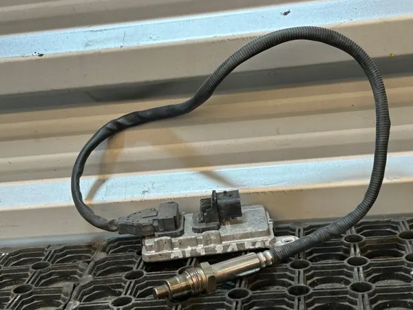 Begagnad NOx-sensor för Mercedes Actros MP4 Pre-Cat image 2