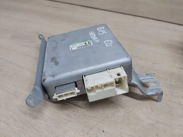 Module direction assistée Toyota Corolla E15 OEM 89650-12240 image 3