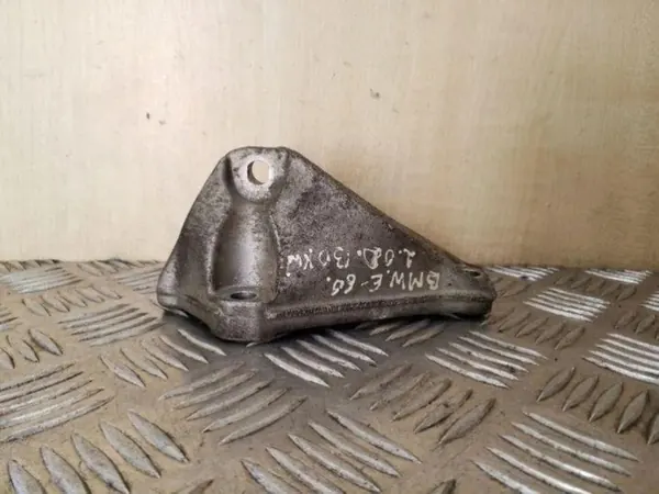 BMW Motorraumteil OEM 24168110 - Gebraucht image 2