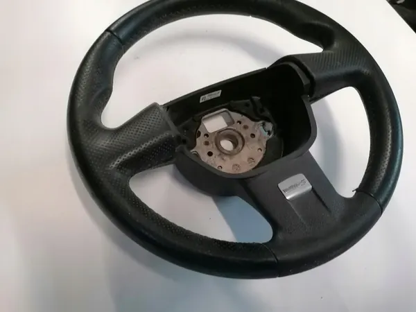 Volante de couro SKODA FABIA II image 3