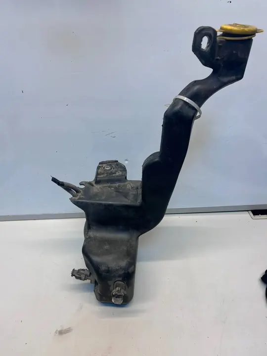 Pesunesteen säiliöt Opel Astra H 2005 OEM 13118170 image 3