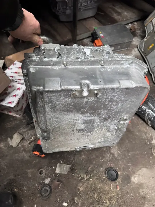 Inversor Nissan Leaf II OEM 261074 - Pieza usada image 7