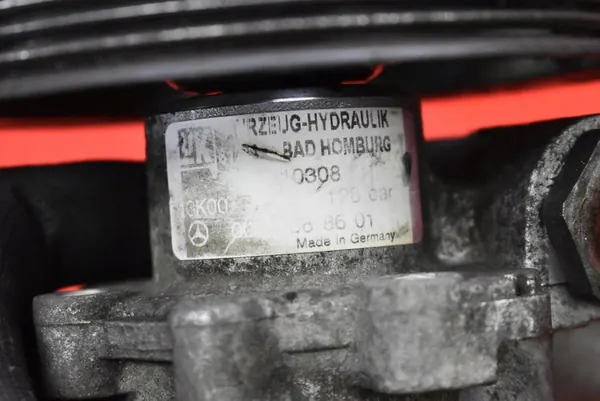 Servostyrningspump Mercedes S-Class W220 3.2 V6 A0024668601 image 8