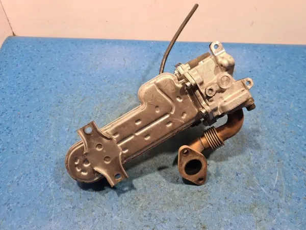 Gebruikte Volkswagen EGR-koeler OEM NRF2002282 image 8