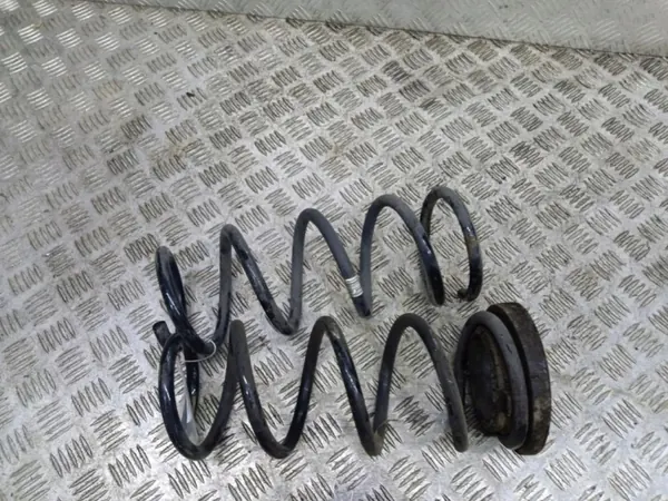 Molas Traseiras Ford Focus MK4 Carrinha Set OEM Wrakowisko-15133- image 3