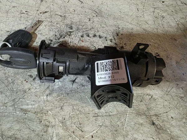 Contacteur d'allumage OEM 51800628 pour Ford Ka 1.2L image 3