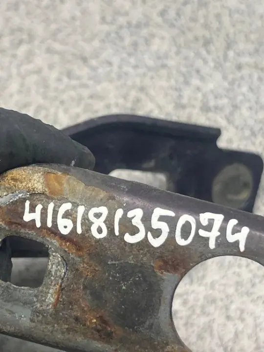 Charnière droite coffre OEM 41618135074 BMW 3 Compact image 3
