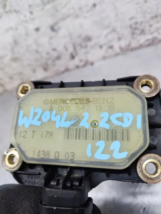 Sensor de Marchas Mercedes W204 OEM A0065421918 image 9