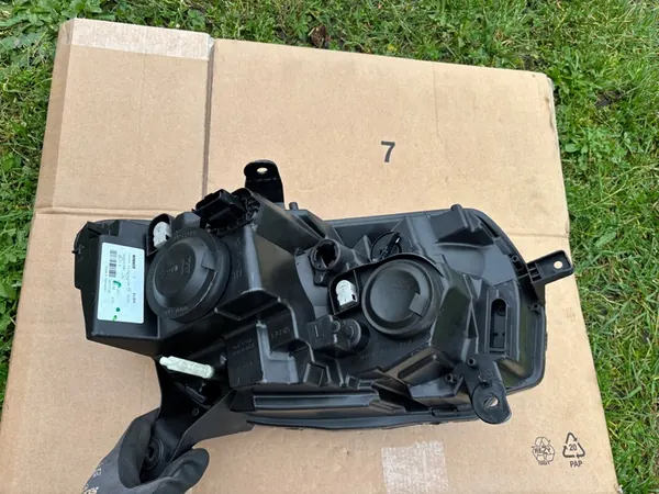 DACIA SANDERO II 2 LIFT 17+ VASEN LED VALO 260604218R image 9