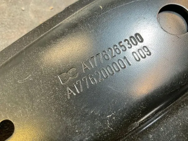 Mercedes-Benz A1776200001 Karossdel - Begagnad OE-kvalitet image 3