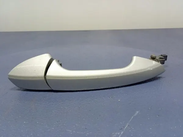 Mercedes B-klass W246 Höger Bakdörrhandtag OEM A2047600270 image 2