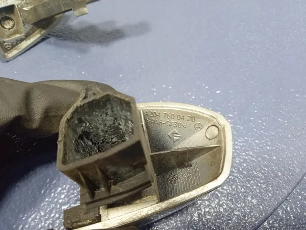 Mercedes B-klass W246 Höger Bakdörrhandtag OEM A2047600270 image 6