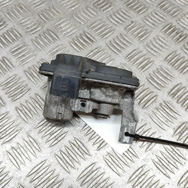 VW Uitlaatactuator OEM 5Q0253691J voor Passat B8 image 5