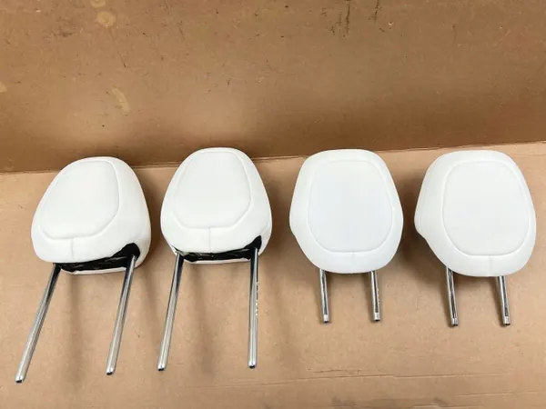 Tesla Model S Frontkopf OEM MAM81899 - Gebraucht image 2