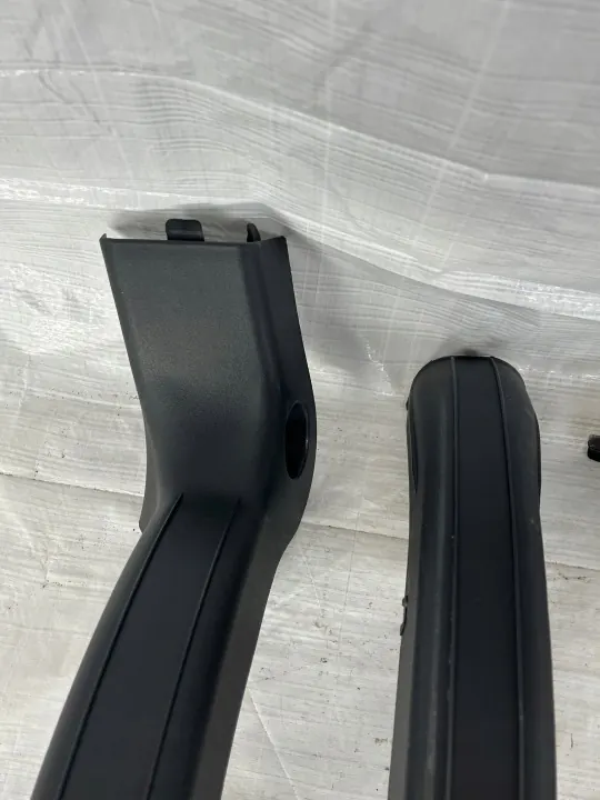 Mercedes CLS 257 Cubre Canal Maletero OEM A2577501200 image 4