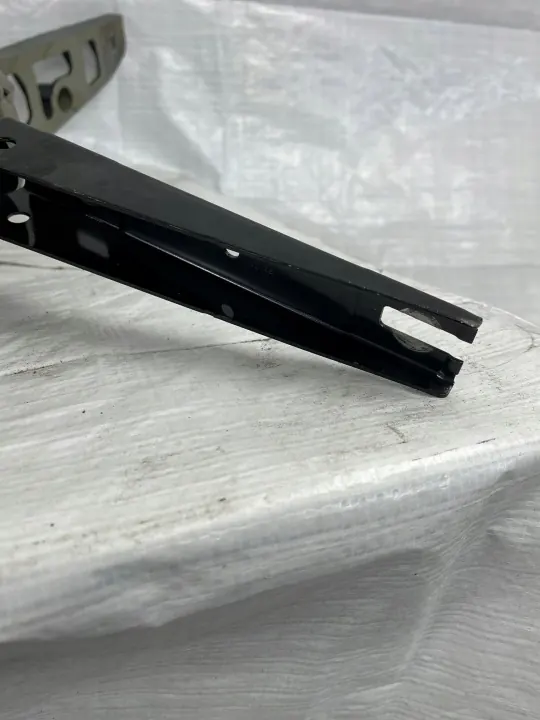 Mercedes CLS 257 Cubre Canal Maletero OEM A2577501200 image 8