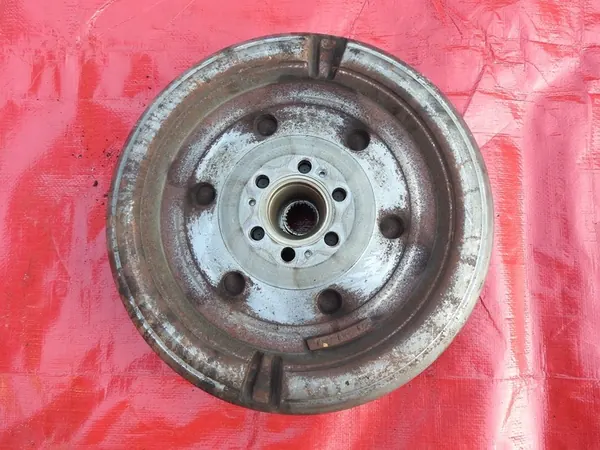 Volante de Dupla Massa + Embreagem 2.0 TFSI 200CV 06F105266K image 3