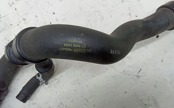 Jäähdytysputki VOLVO V70 II 2.5L bensiini 2008 OEM 6G918286LE image 2