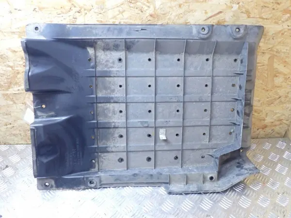 OEM 84147-F1000 Proteção Inferior Direita Kia Sportage IV image 4
