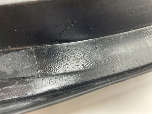 Bentley Flying Spur bakre vänster dörrram OEM 3W5867603C image 7