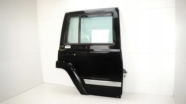 Puerta Trasera Derecha Jeep Commander OEM 362998032 image 3