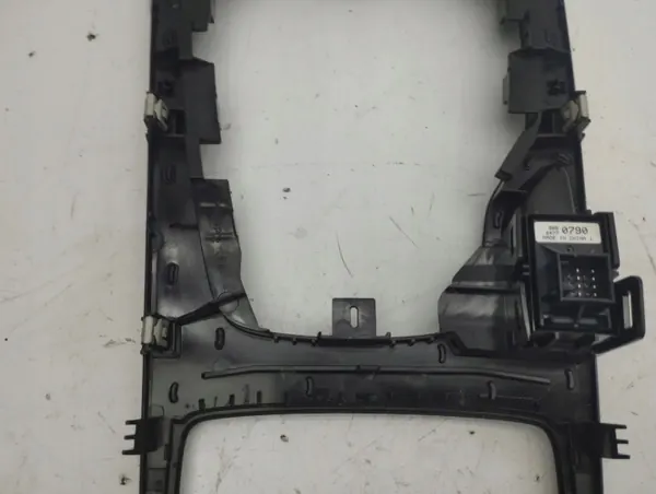 Opel Insignia B 2018 Left Frame OEM 39126636 image 9