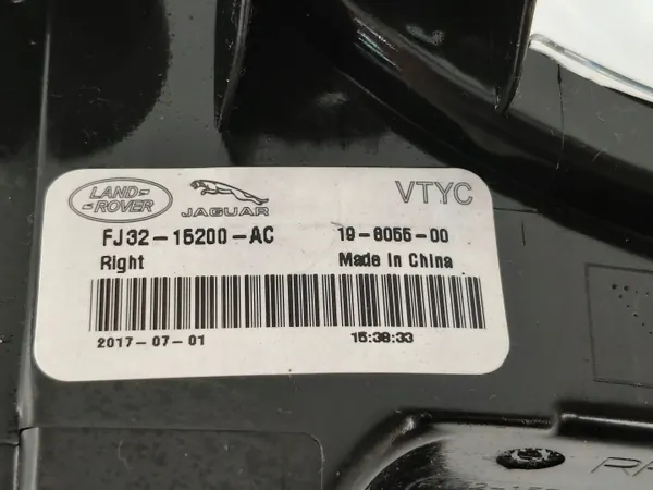 Feu antibrouillard OEM FJ32-15200-AC Land Rover Discovery Sport image 5
